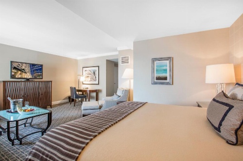 Omni Los Angeles Hotel At California Plaza image 25